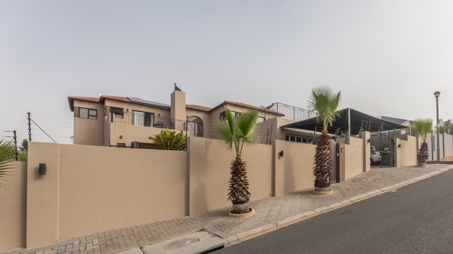 4 Bedroom Property for Sale in West Beach Western Cape